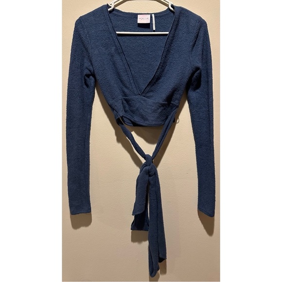 Out From‎ Under Women’s Long Sleeve Wrap Crop Top Size XS - Navy - Picture 1 of 5